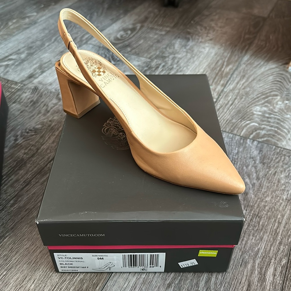 Vince Camuto Hamden Pumps